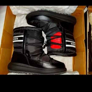 Helly hansen winter boots